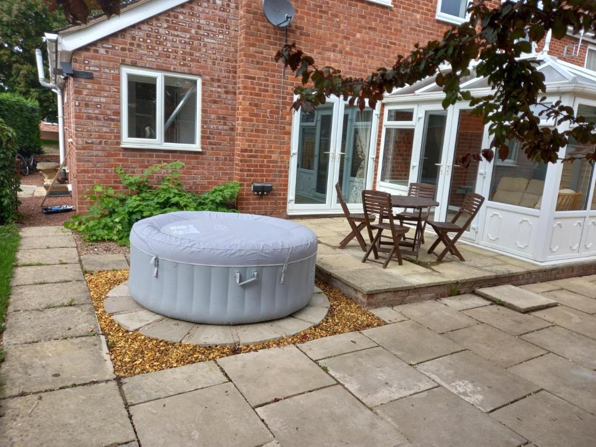 Leominster 3 Bedroom House Parking Garden Private Exteriör bild